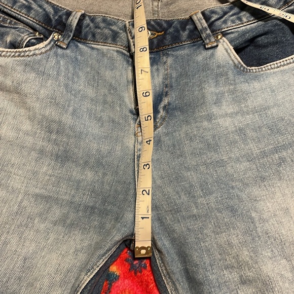 RARE Free People Color Block Two Tone Frayed distressed super flare jeans - Picture 6 of 9